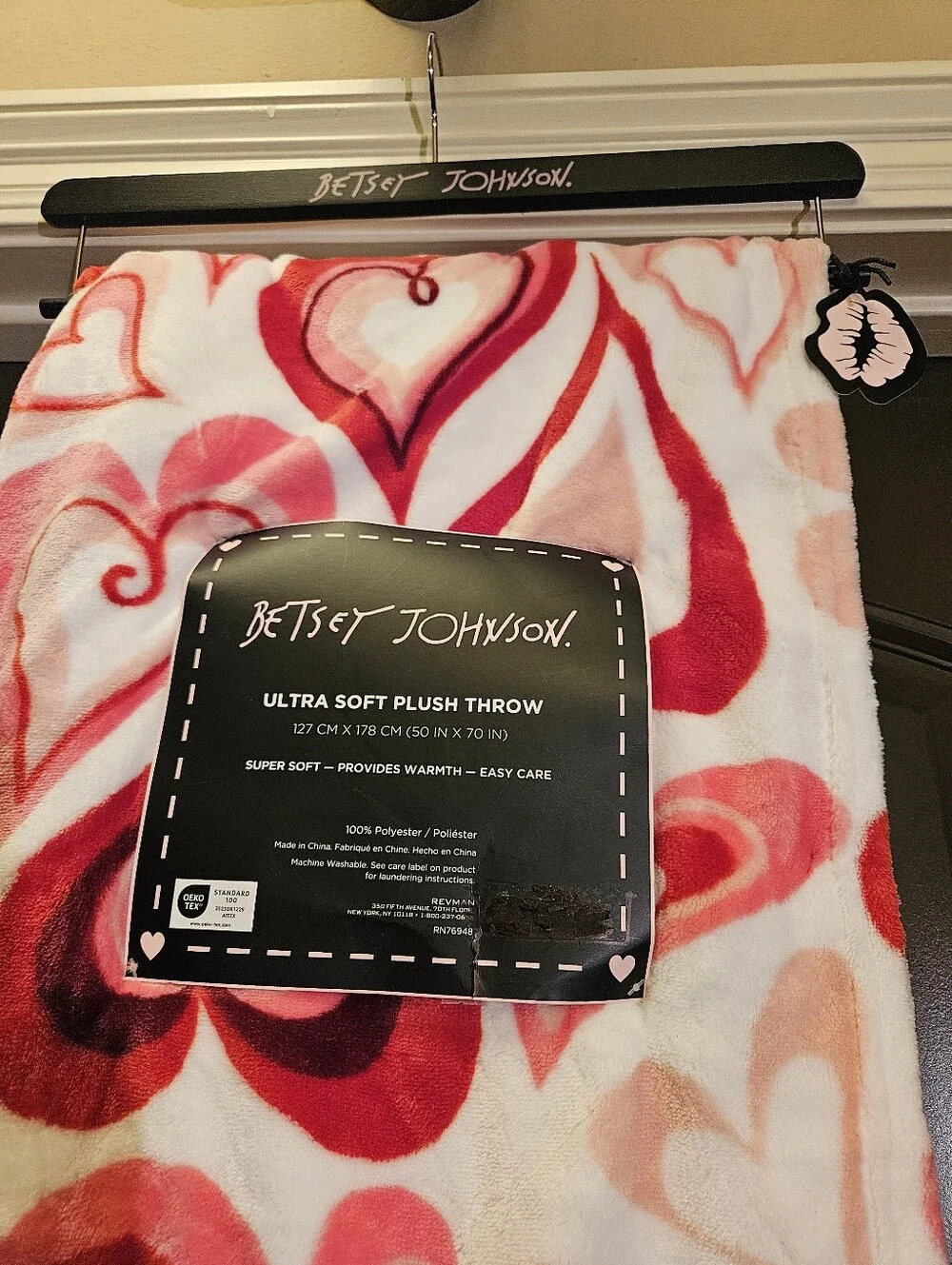 NWT Betsey Johnson 50